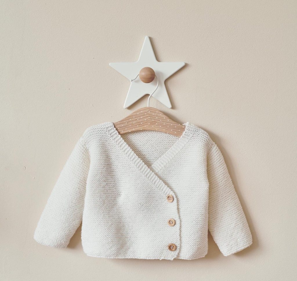 Kit tricot gilet croisé bébé Merino baby Katia Yarns Les