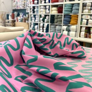 Tissu coton making waves rose nerida hansen
