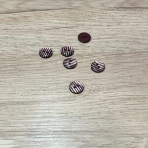 Bouton rayé bordeaux 15 mm