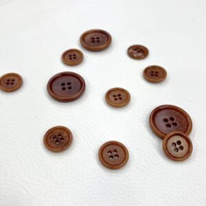 Bouton Corozo marron clair