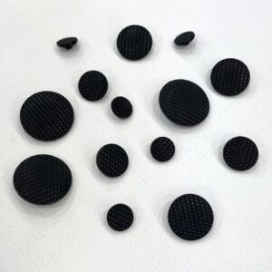 Bouton Noir à queue