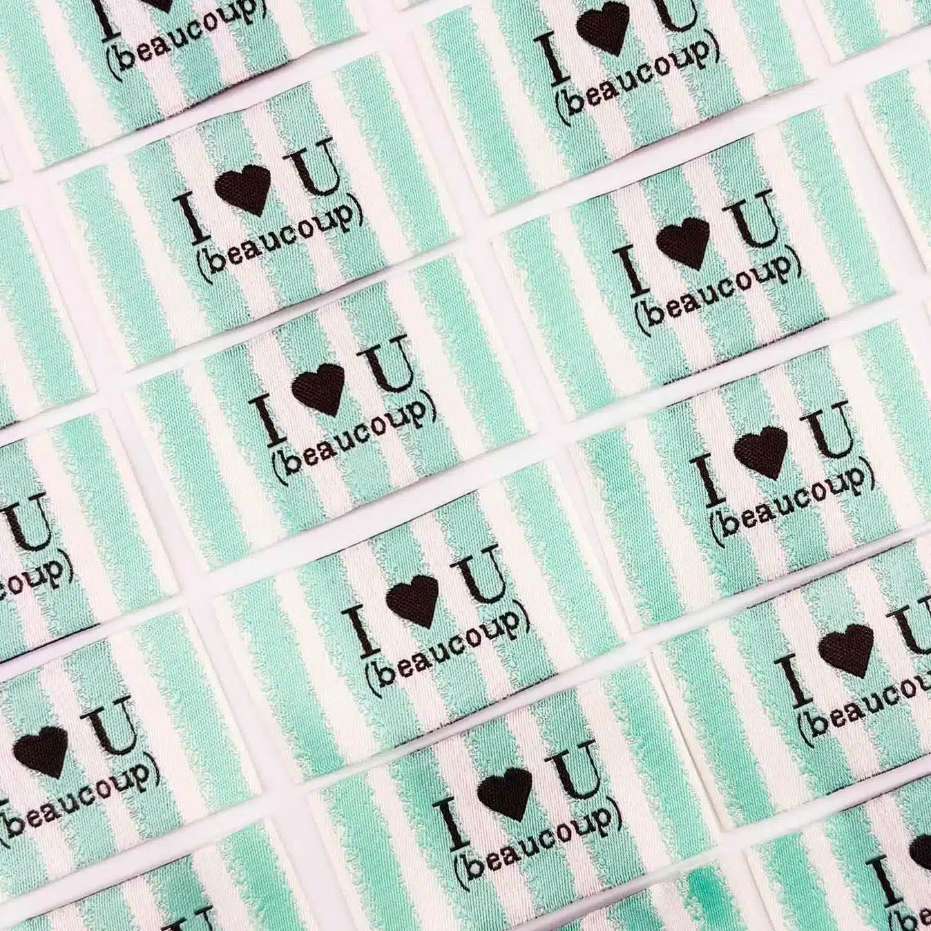 i love you beaucoup Etiquette à coudre I love U (beaucoup)