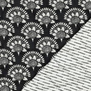 Tissu matelassé fleurs Noir et Blanc